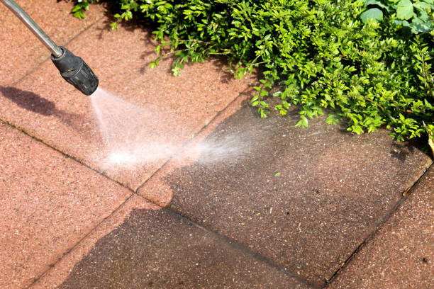 Why Choose Our Certified Pressure Washing Experts for Your Project Needs in Fern Acres, HI?